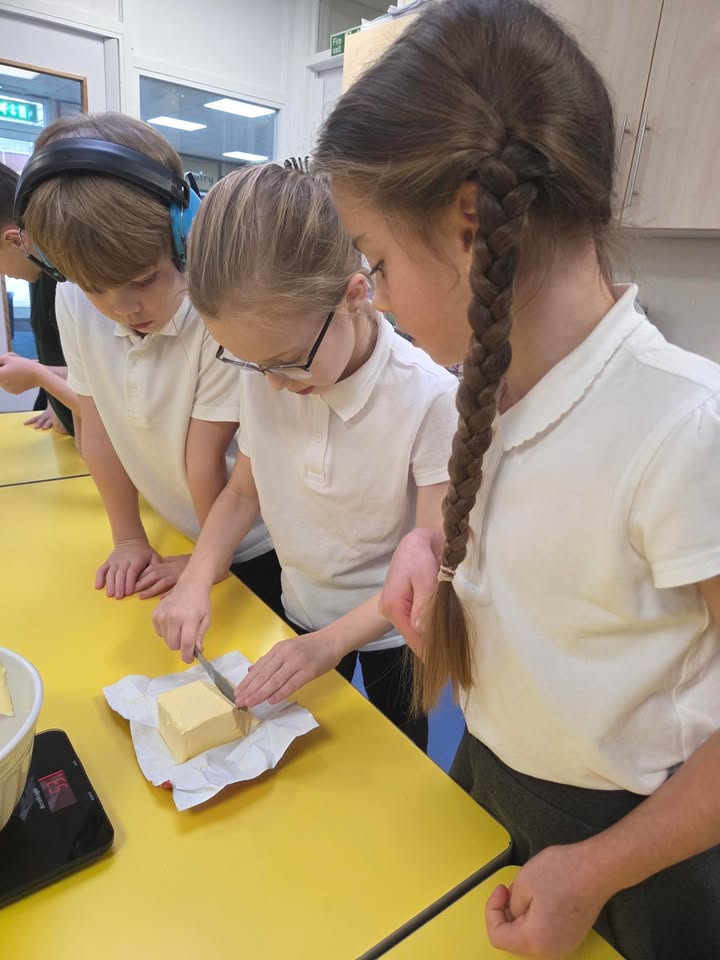 1087635278051971_1430805815716112