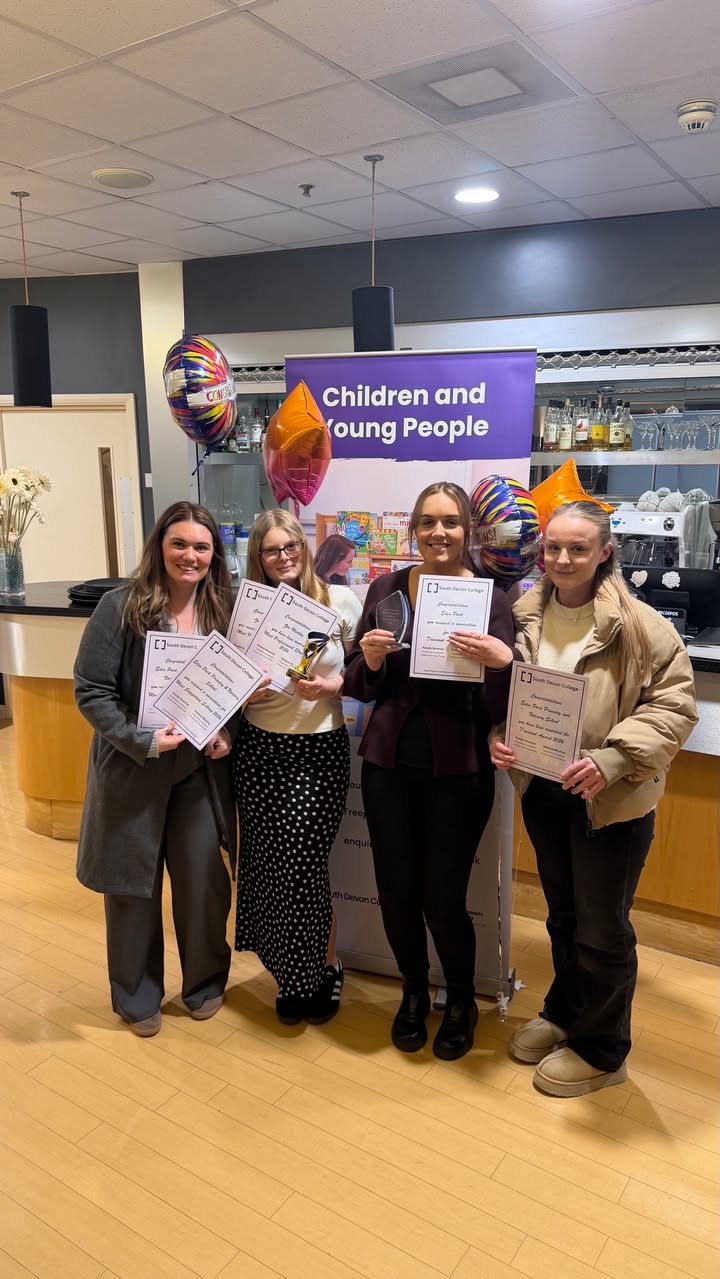 1087635278051971_1490852039711489