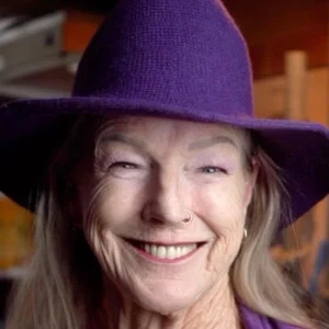 Daily witch wisdom and playful spiritual insights. Tune in live for intuitive magic and grounded esoteric energy.