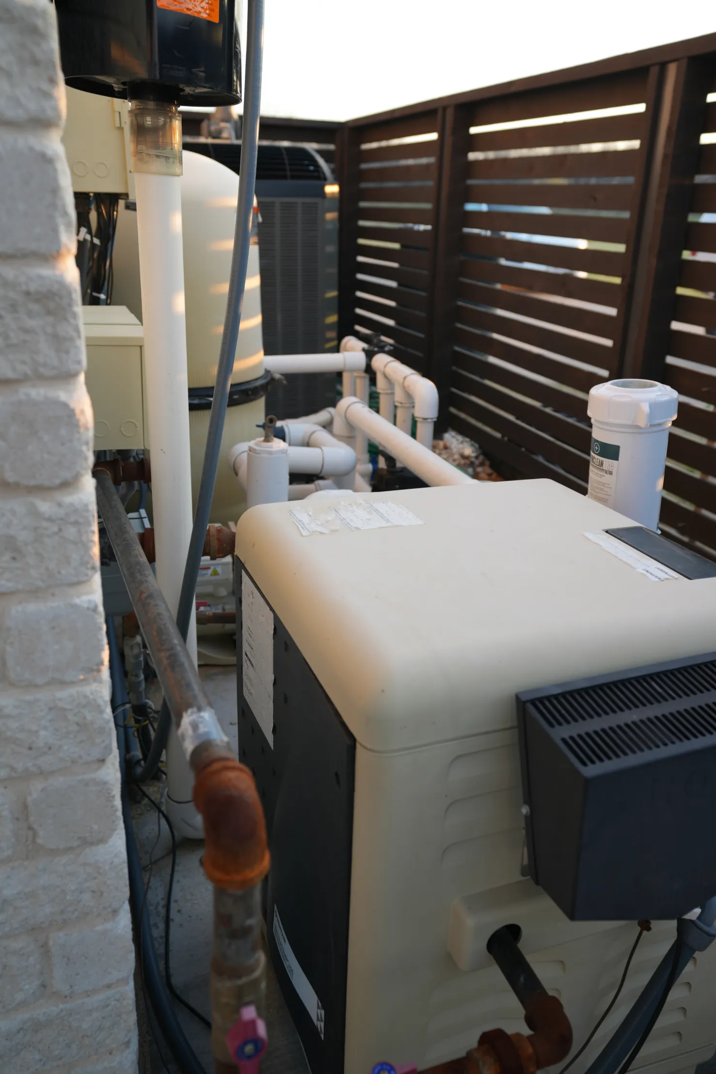 Pump system and the heater for the pool!