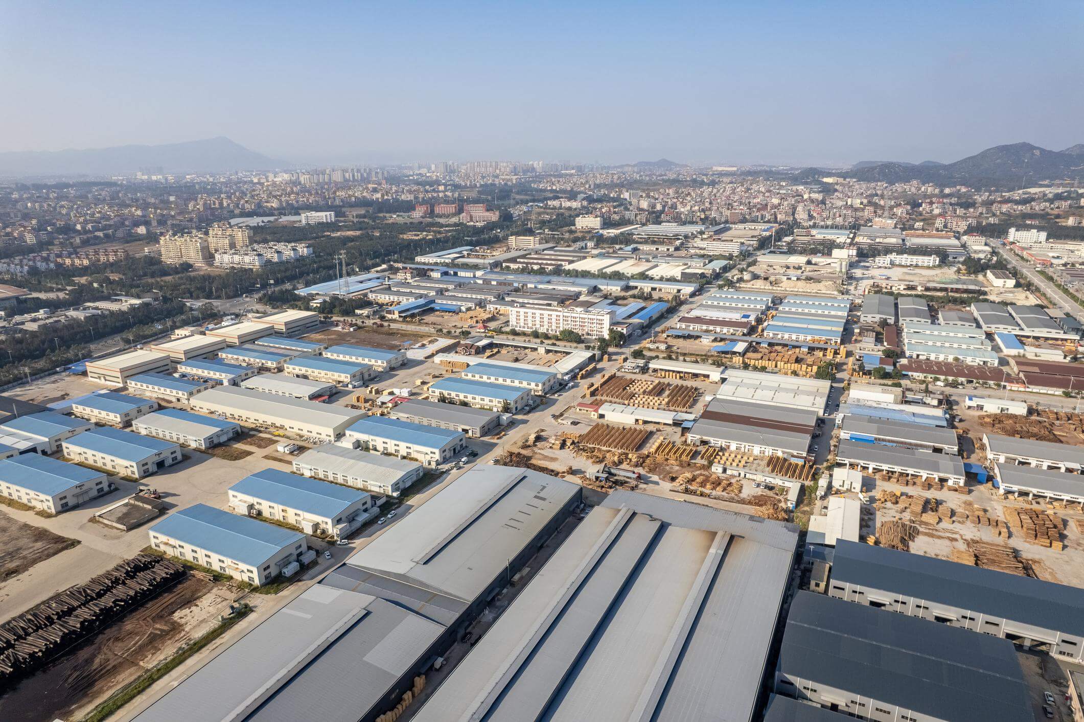 Why More and More People Are Buying Furniture from China