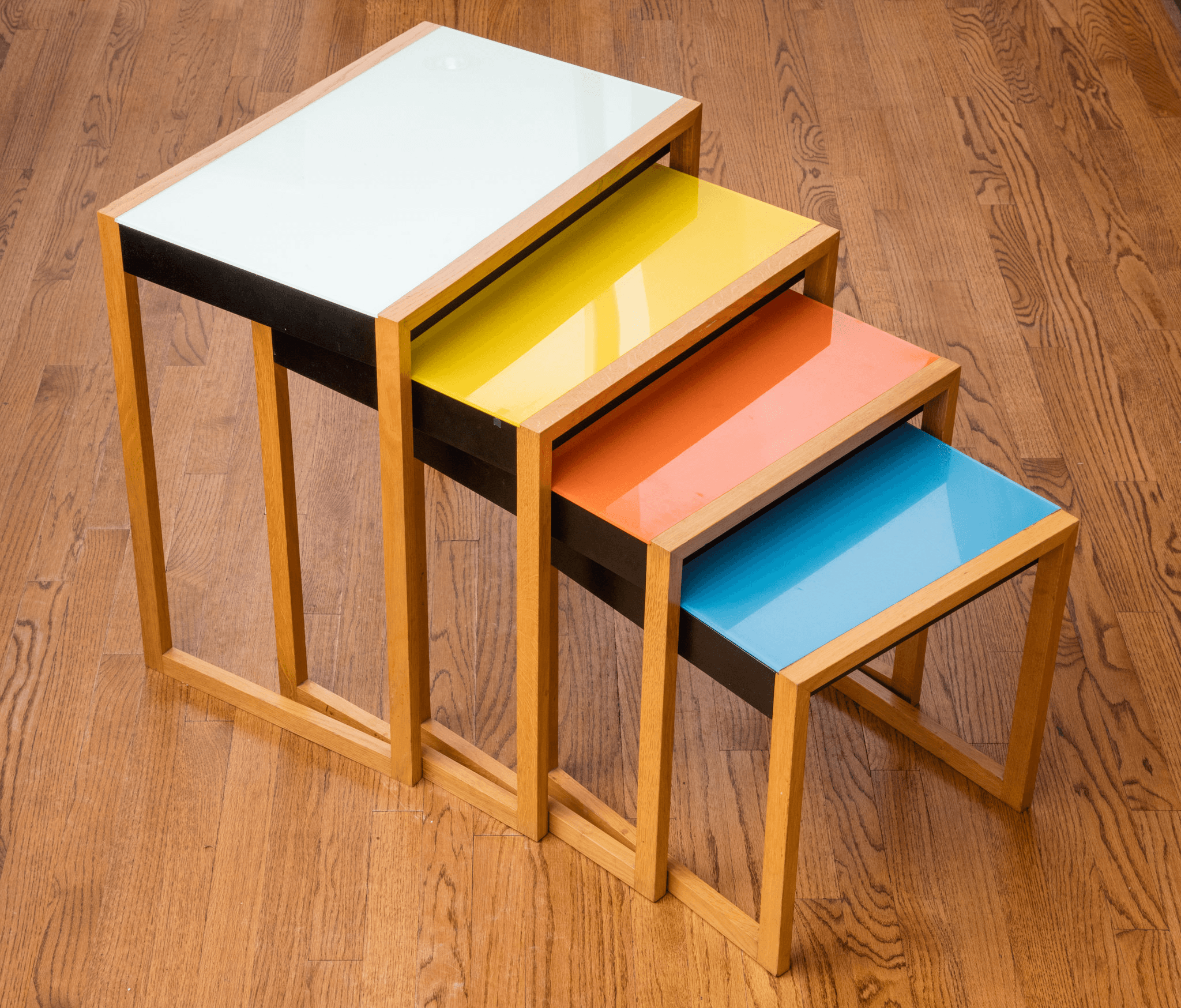 what is the best furniture for a small apartment