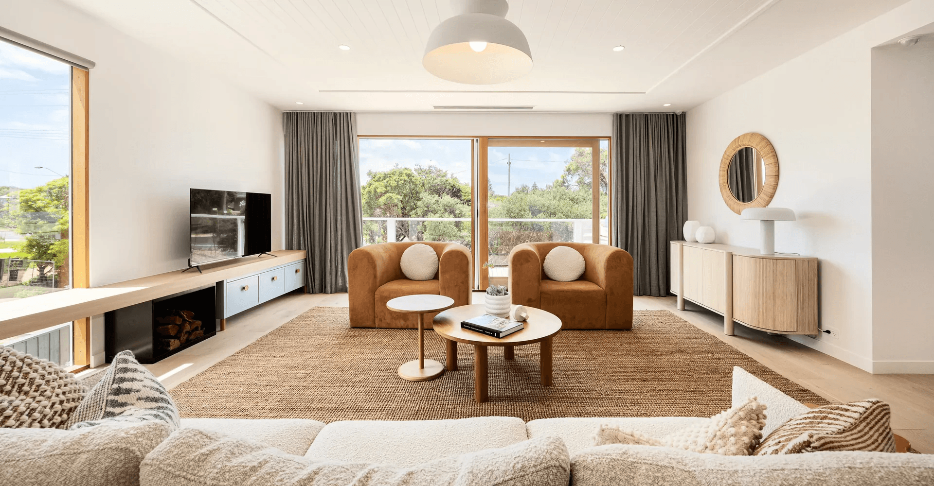 how to furnish an airbnb​