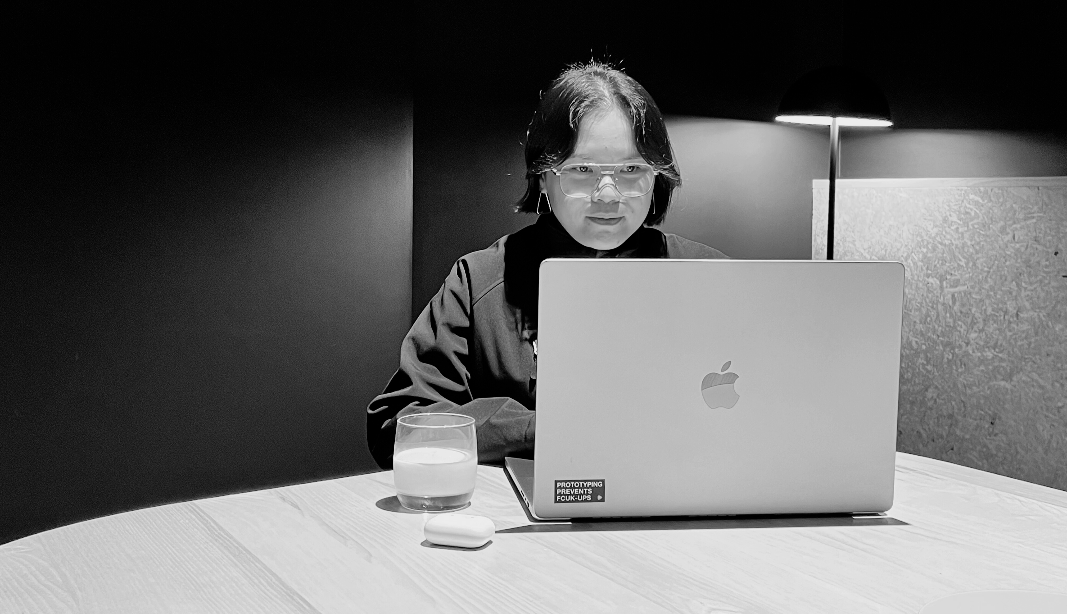 Honee Tutor background image