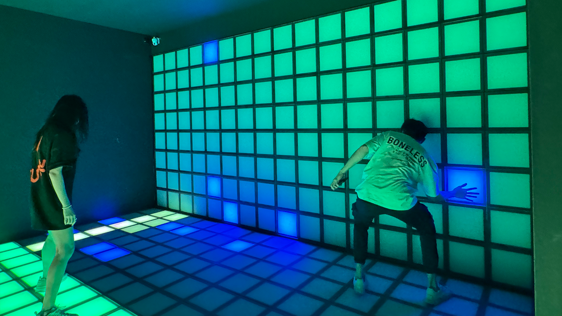 Players playing Floor Is Lava at Griddy Grid Bugis