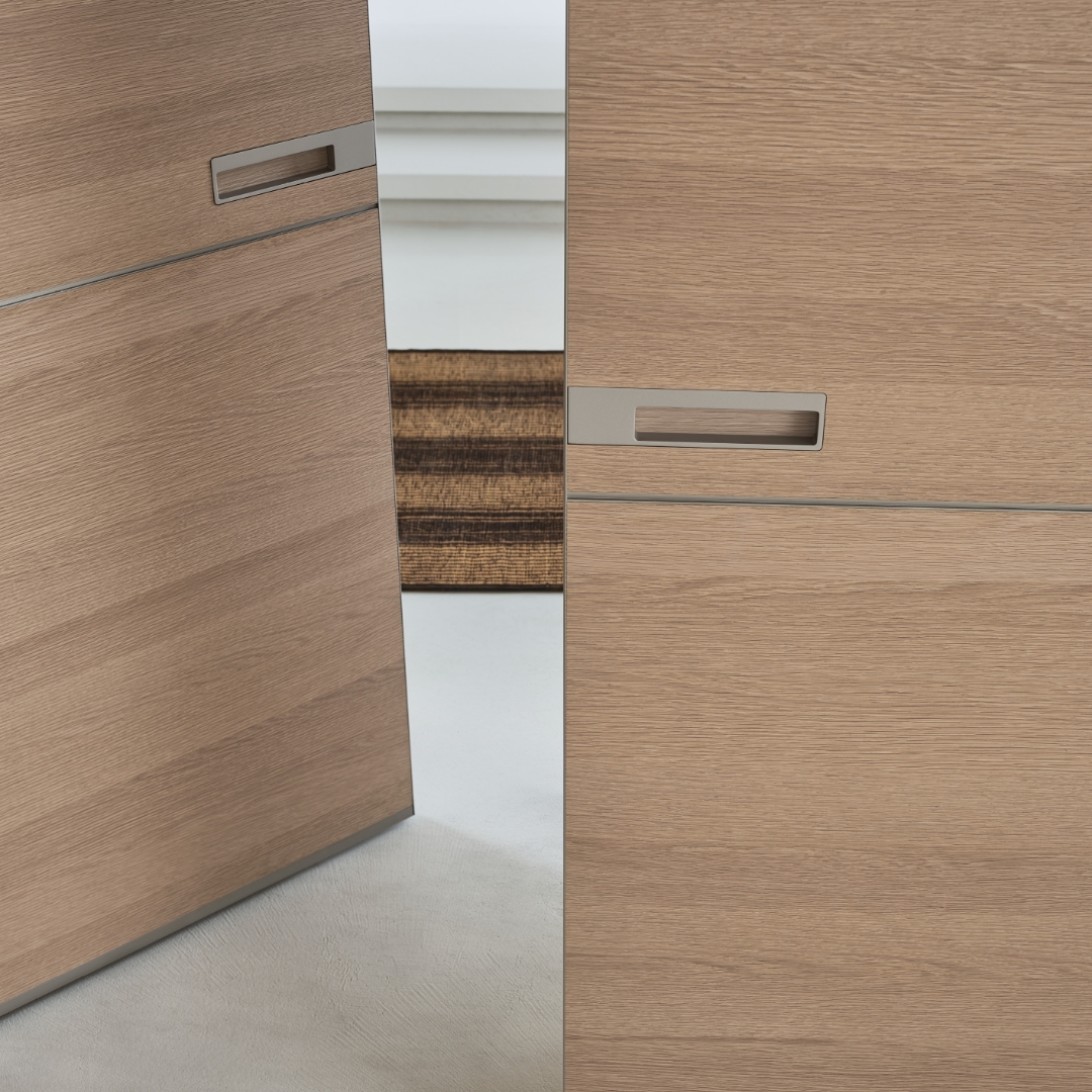 Radius 1 Swing Door