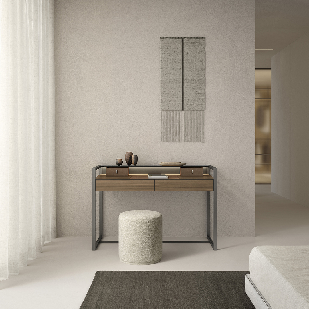 Rialto 4 Writing Desk