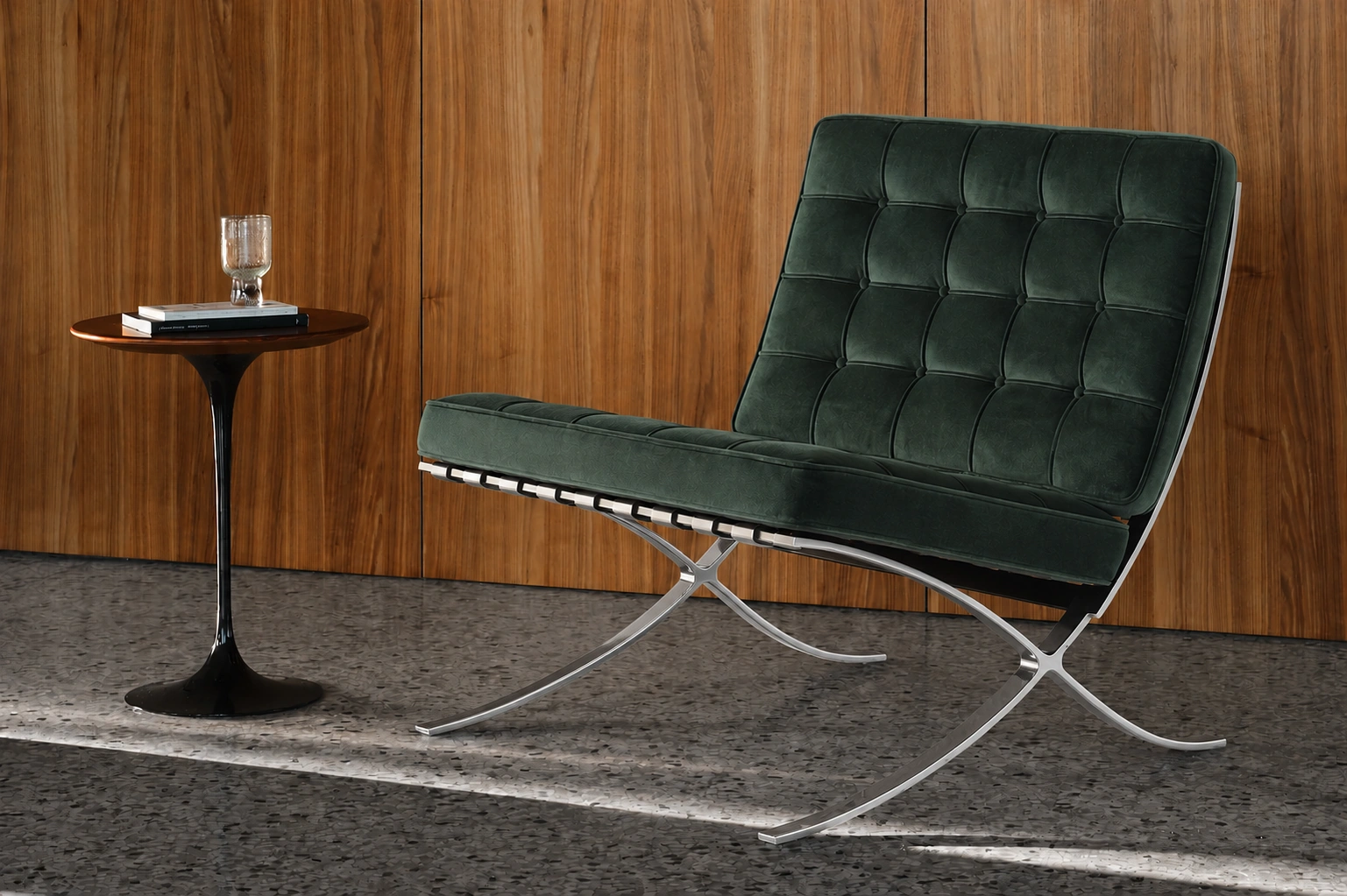 Knoll International Barcelona Relax Sessel und Liegen Struktur verchromt, Bezug Samt Iseo dunkelgrün, Lederriemen dunkelgrün