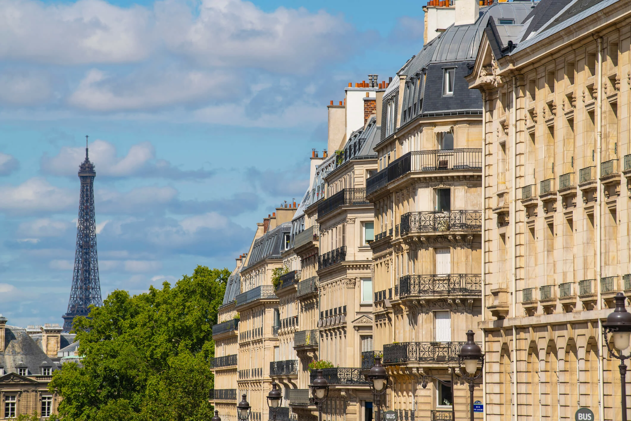 Investissement locatif en banlieue parisienne : coaching 2026