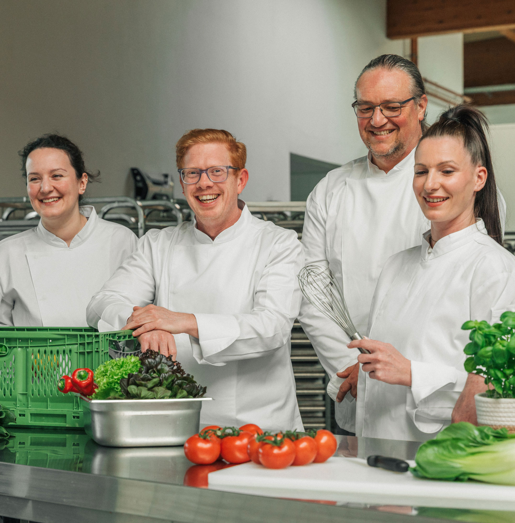 Das freshtaste Küchenteam steht zusammen