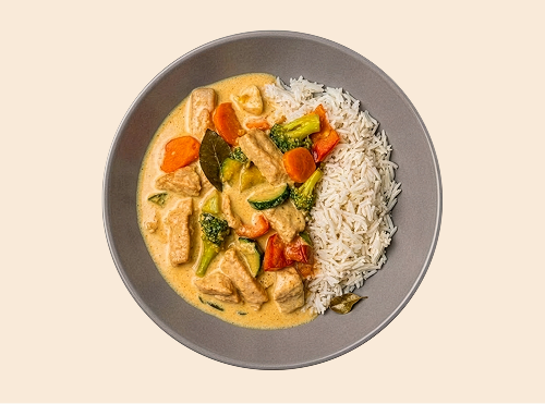 Rotes Thaicurry mit plant based Chicken