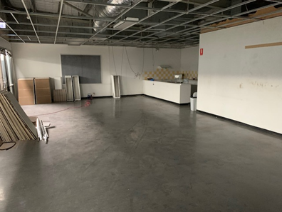 Electrical installation during Metcash lunchroom redevelopment