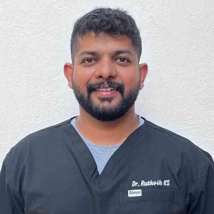 Dr. Ruthvik K S, expert Periodontology and Implantology doctor in Whitefield, Bangalore