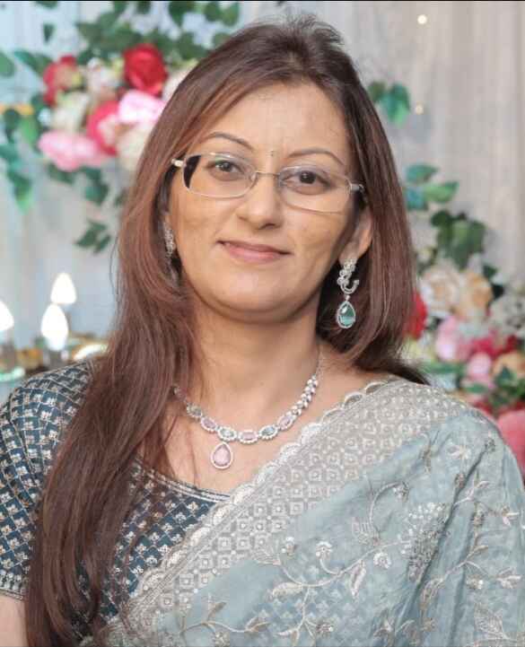 Dr. Shweta Jain, Pediatrician in Whitefield, Bangalore, expert in Pediatric and Neonatal care.