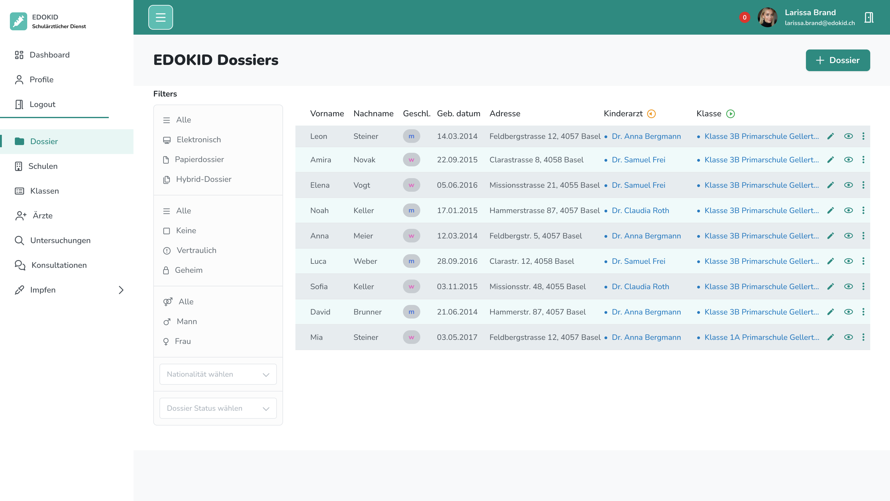Student directory with compliance indicators in the EDOKID school health app
