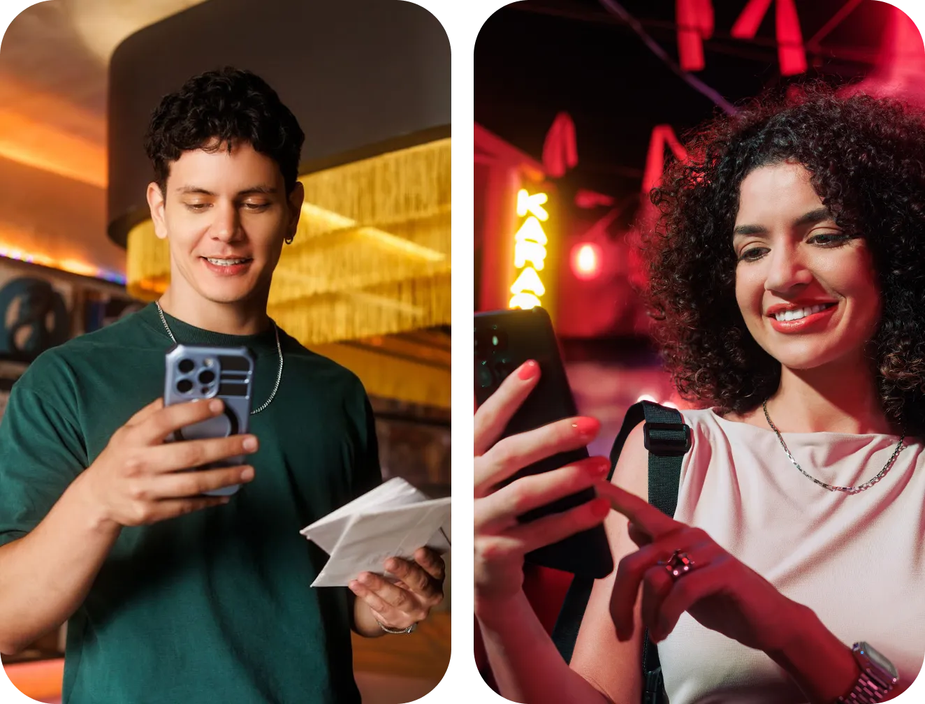 Un hombre y una mujer mirando sus teléfonos móviles.