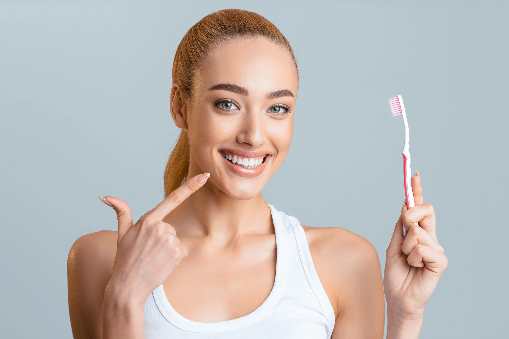brushing teeth before seeing the Dentist in Georgetown KY