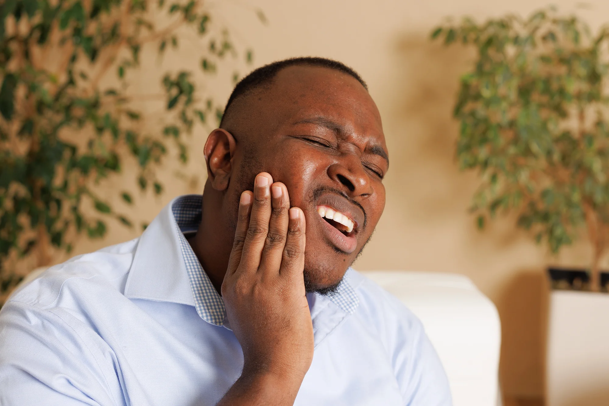 man needing an Emergency Dentist in Georgetown KY