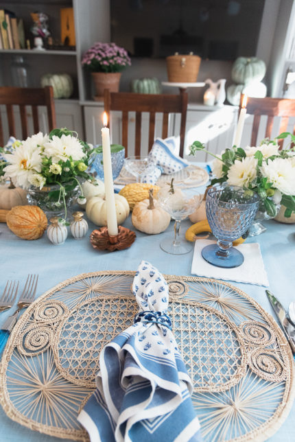 blue thanksgiving table decor