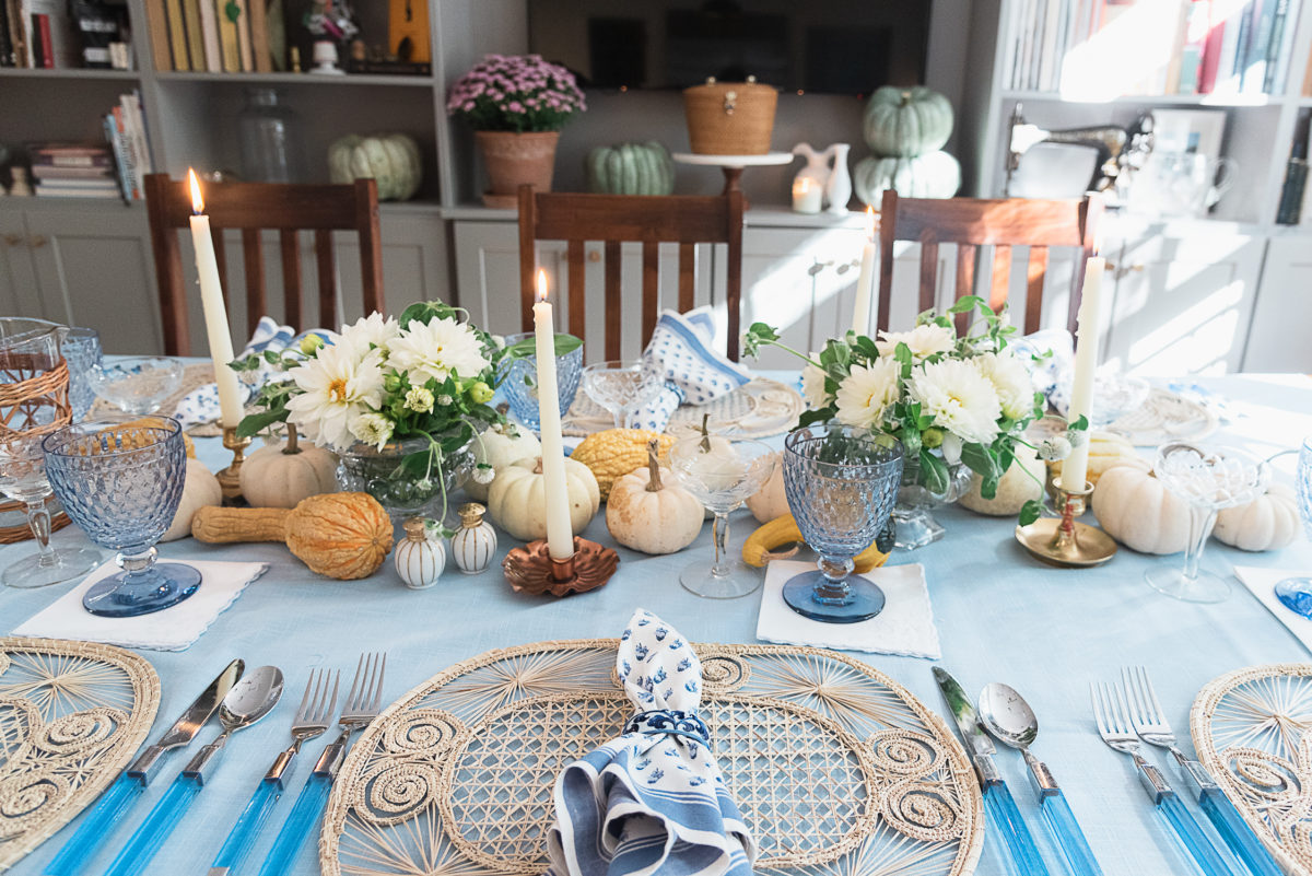 blue thanksgiving table decor