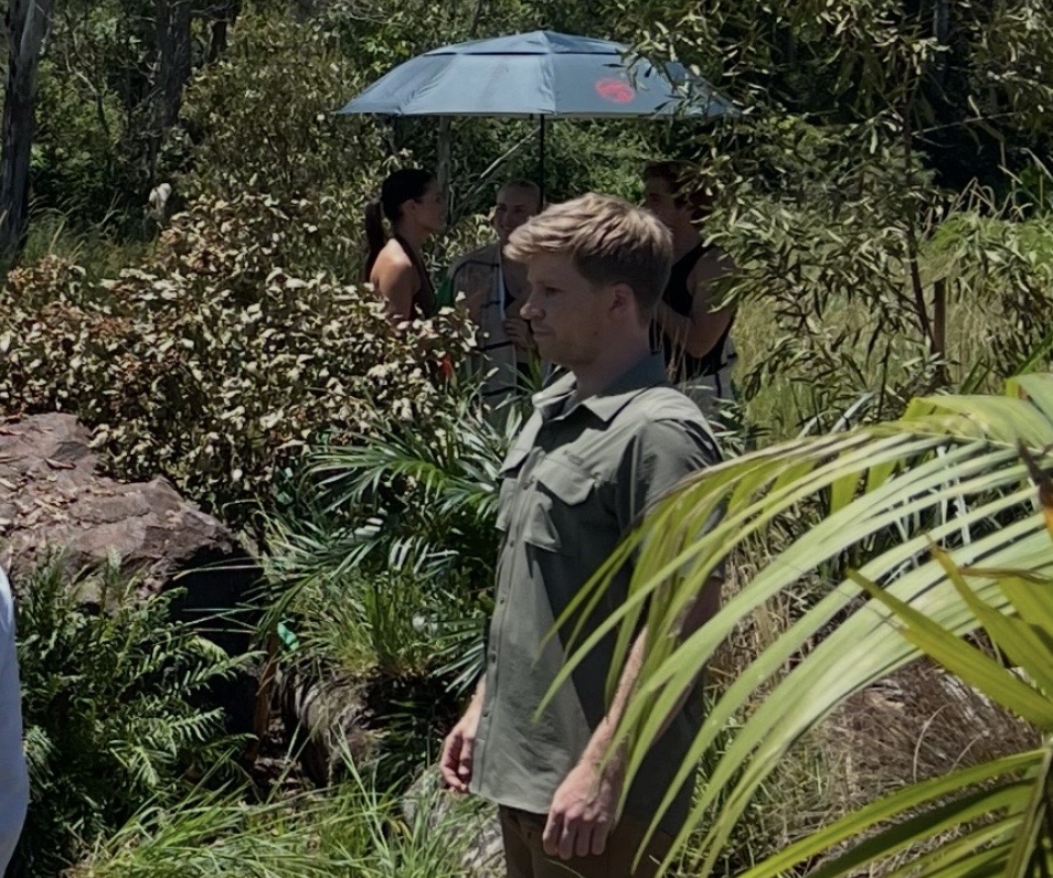 ROBERT IRWIN ON SET OF MYSTERY PROJECT