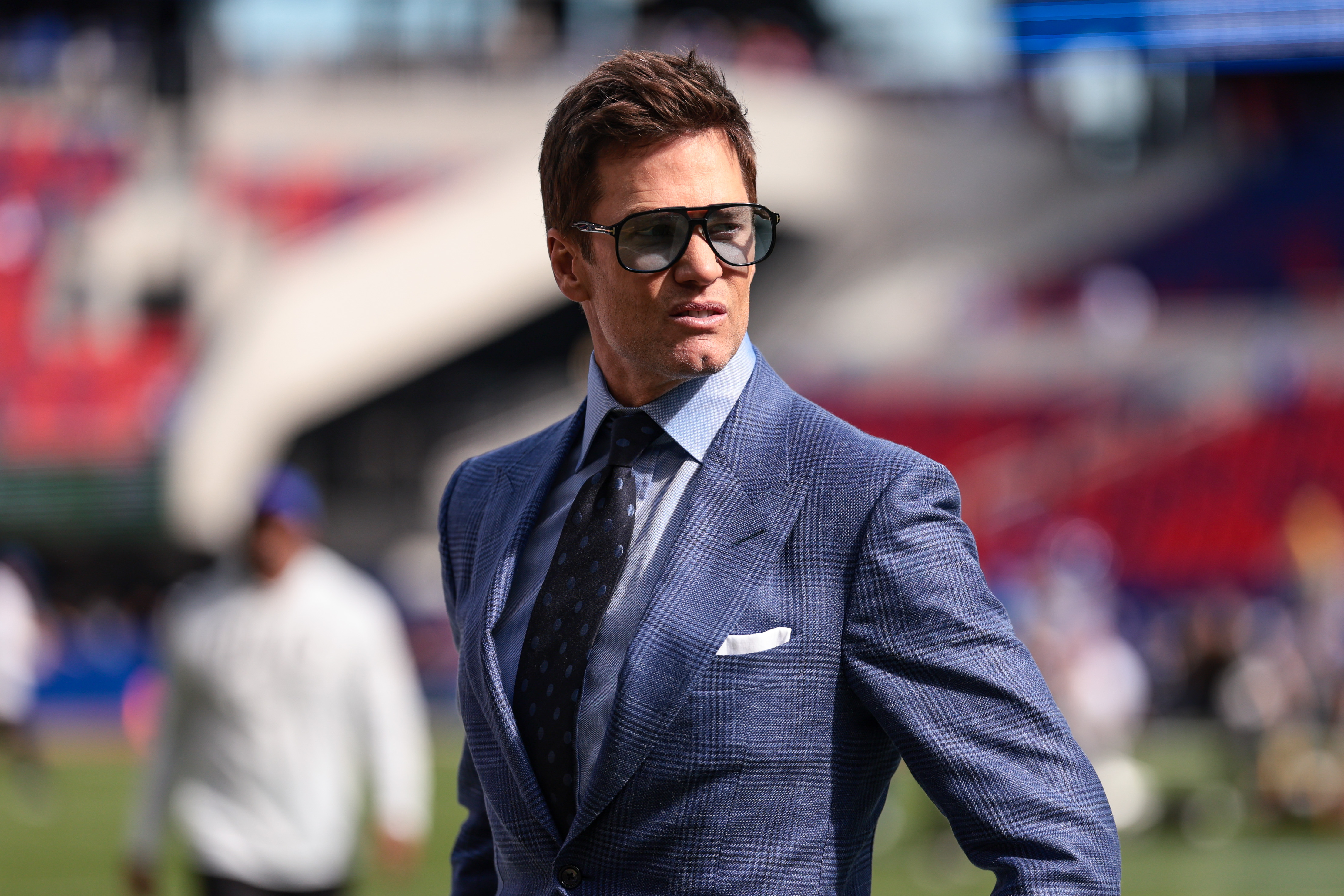 TOM BRADY AT THE CENTER OF A VICTORIA’S SECRET LOVE TRIANGLE?