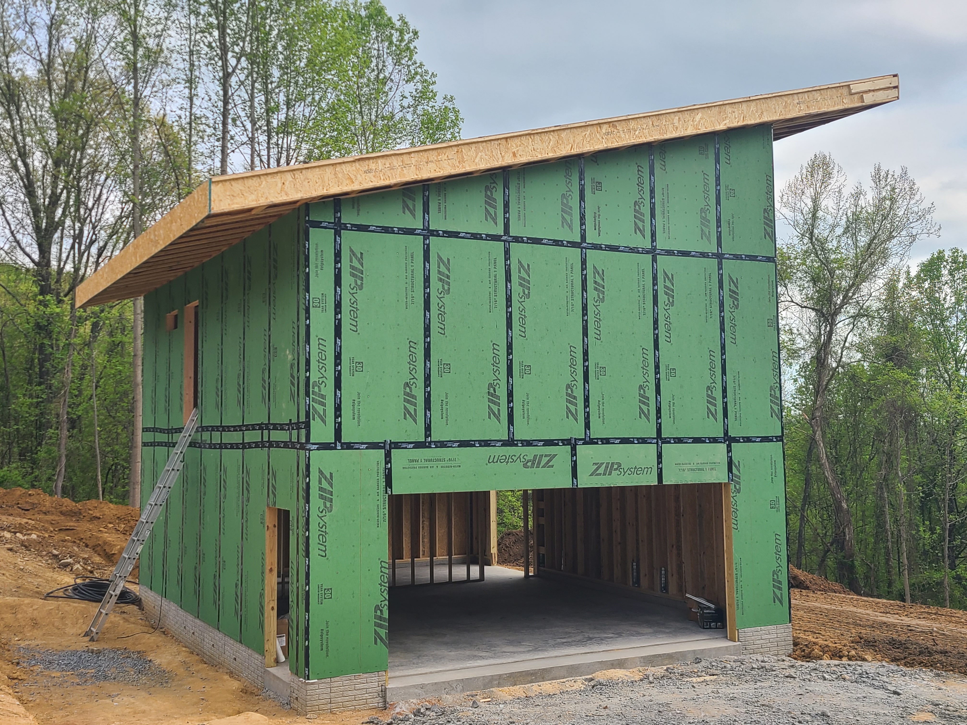 Custom Homes & Outbuildings