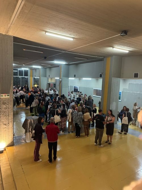 Κόσμος σε εκδήλωση