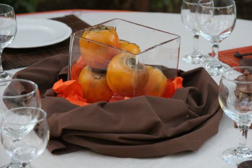 Διακόσμηση με φρούτα σε τραπέζι γάμου