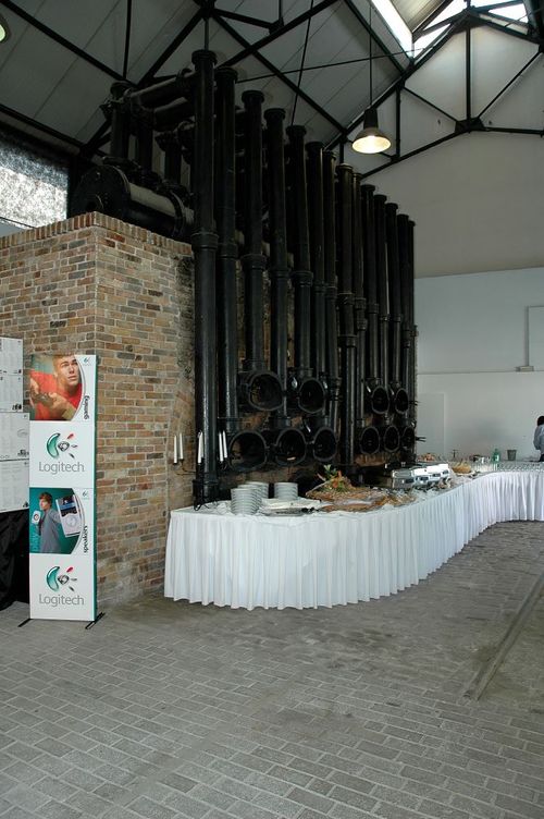 Στρωμένος μπουφές σε εκδήλωση της Logitech