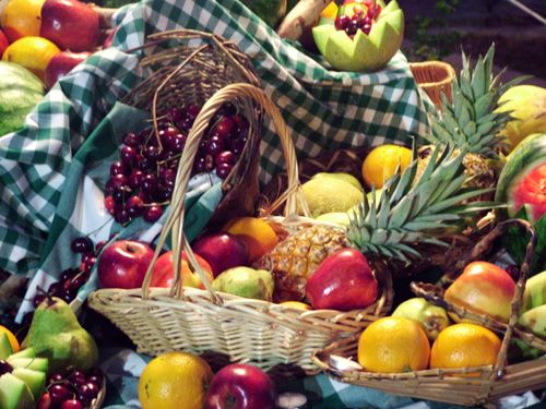 Fruit basket for decoration