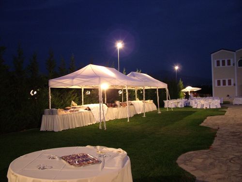 Μπουφές σε γάμο