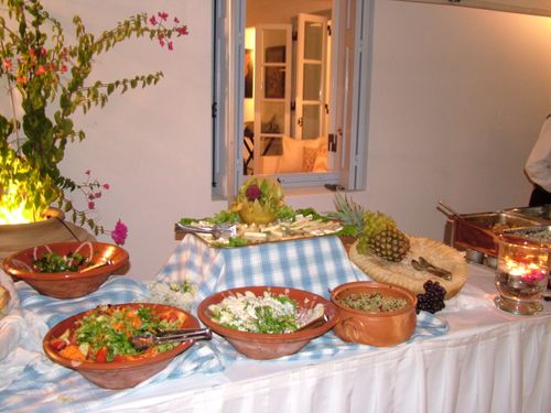 Σαλάτες σε μπουφέ