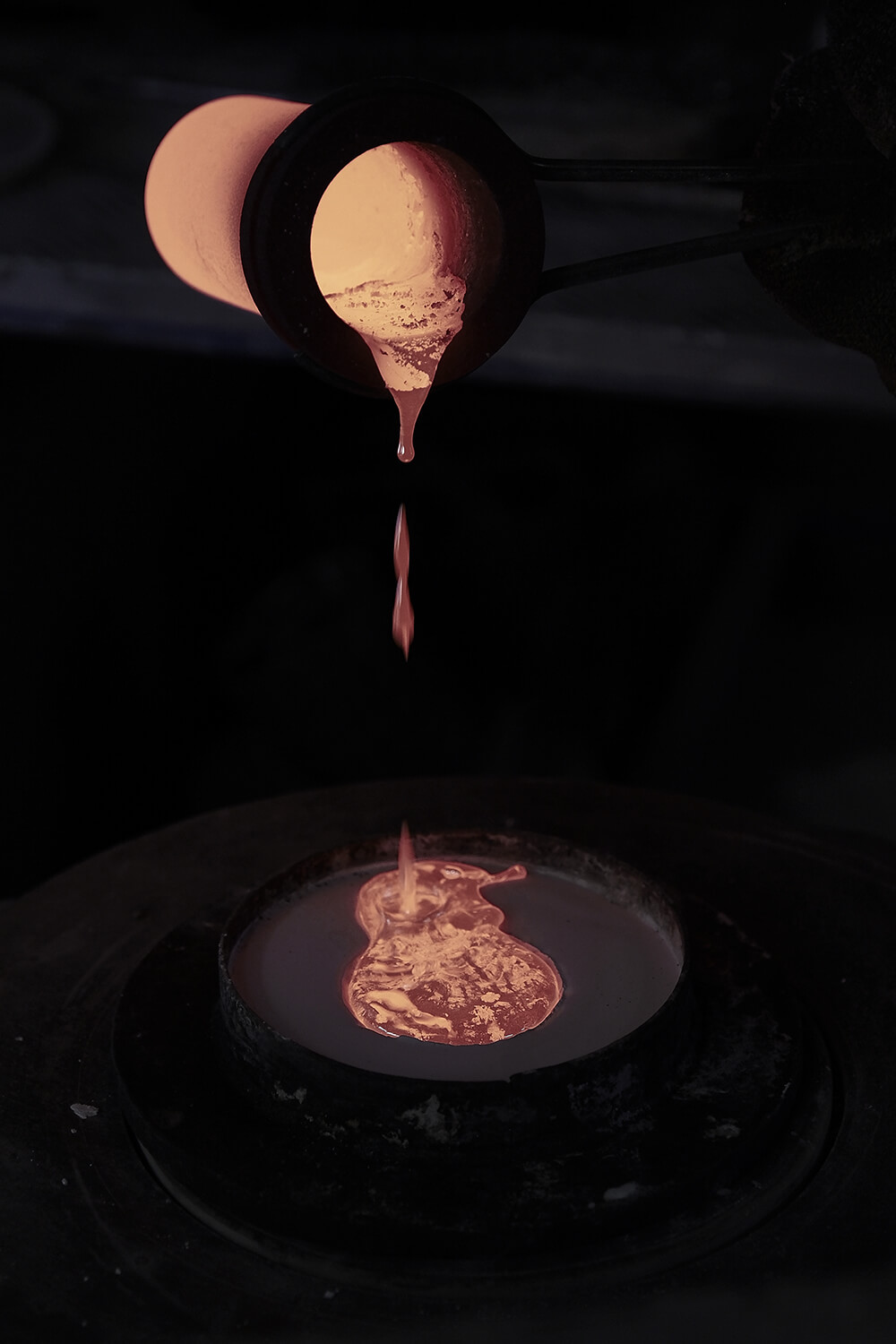 Bronze casting at Forest Audiard’s French foundry in Touraine, Living Heritage Company savoir-faire