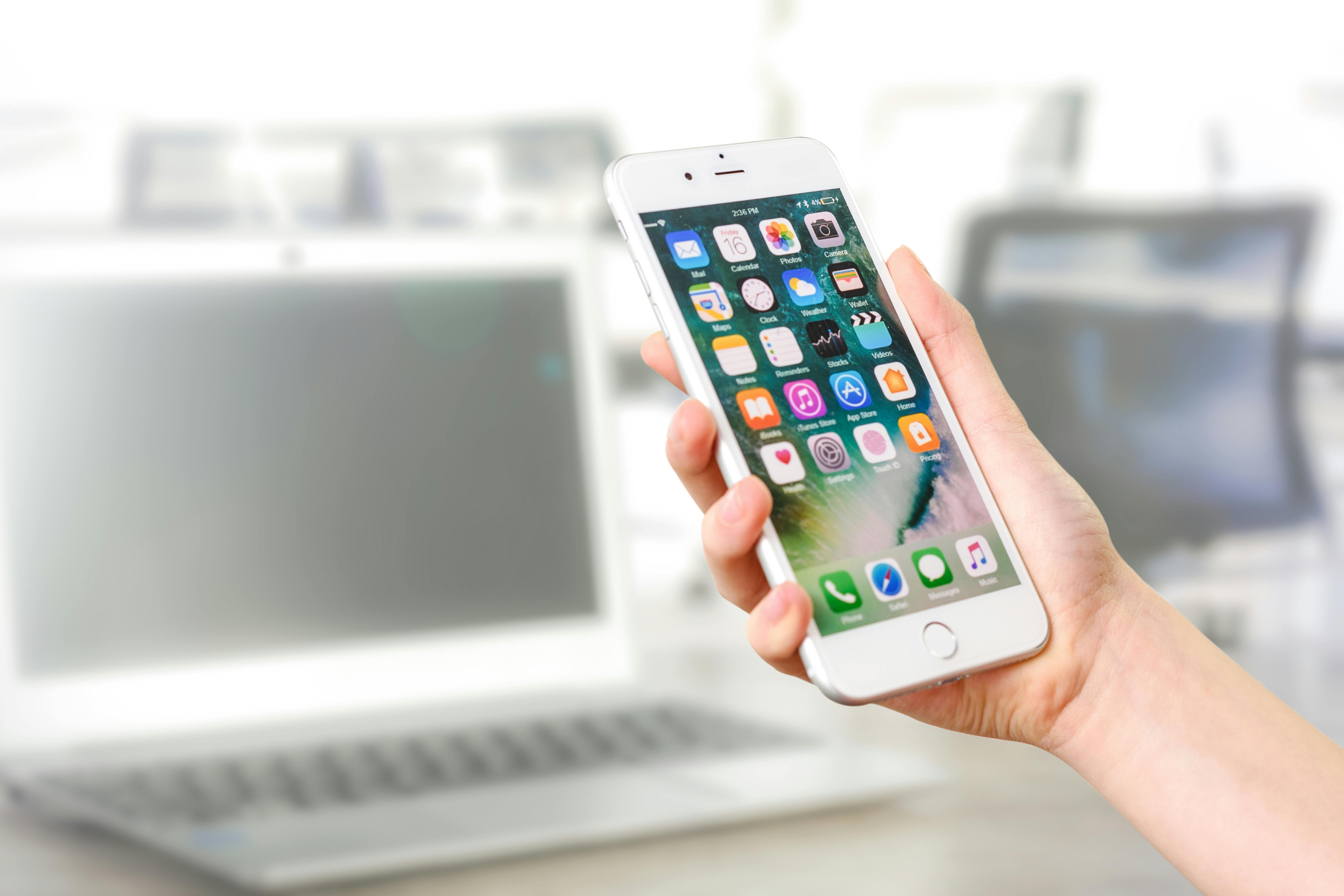 Mobile App Photos, Download The BEST Free Mobile App Stock Photos & HD  Images