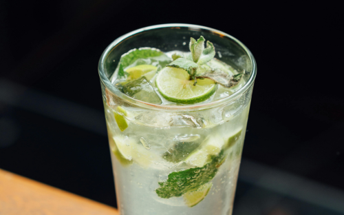 Mojito cocktail rhum blanc citron vert menthe