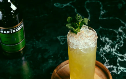 Cocon cocktail Chartreuse jaune châtaigne miel