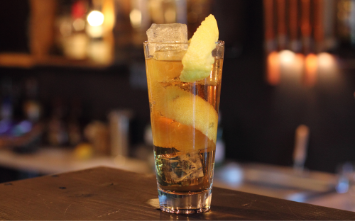 Horse's Neck cocktail cognac Hennessy ginger ale zeste citron