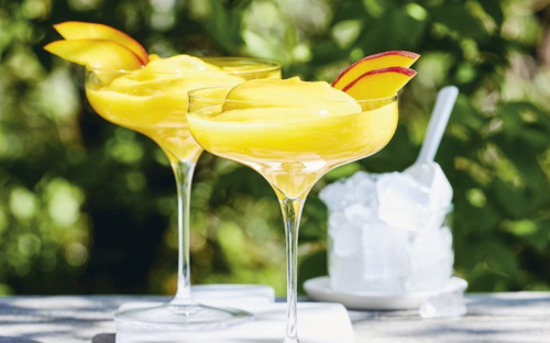 Cocktail givre instant azote liquide brume glacee spectaculaire moleculaire