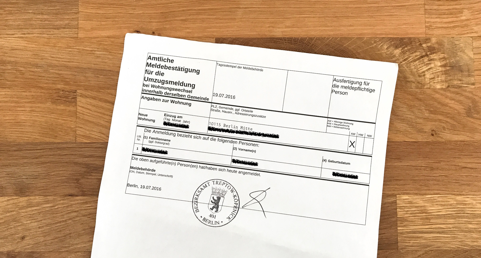 A sample of Meldebescheinigung