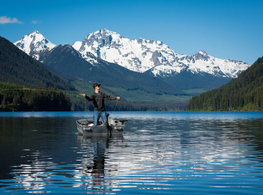 What Is the Easiest Way to Catch Fish in a River