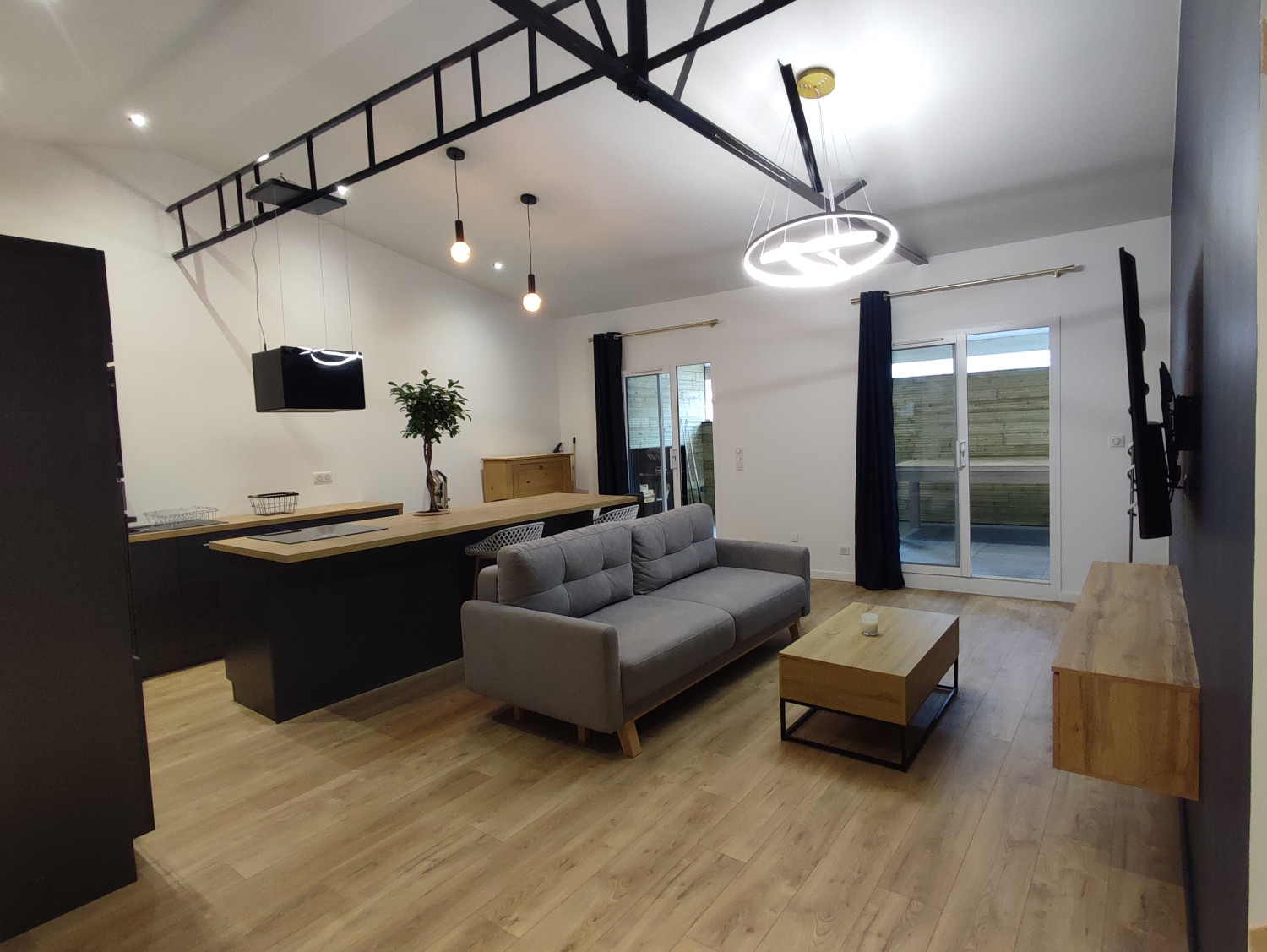 Appartement T4-92m2-LOURDES