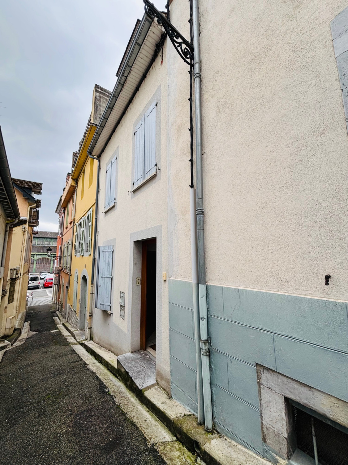 Immeuble 75m2-LOURDES