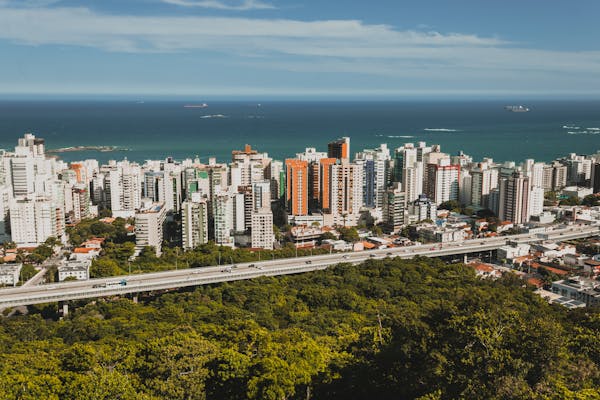 Viaje de ônibus para aproveitar o lazer em família