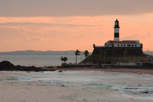 Saiba como montar o seu roteiro em Salvador