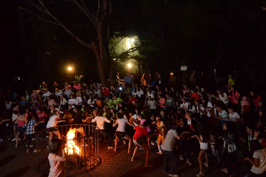 Autonomía en niños: cómo prepararlos para un campamento residencial