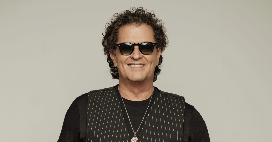 Carlos Vives: El último disco, la nueva generación y las canciones que todavía le quedan por cantar