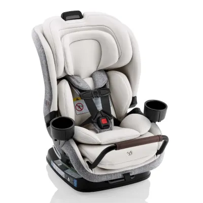 Veniby Romer convertible car seat, converts rear- to forward-facing for infants and toddlers.