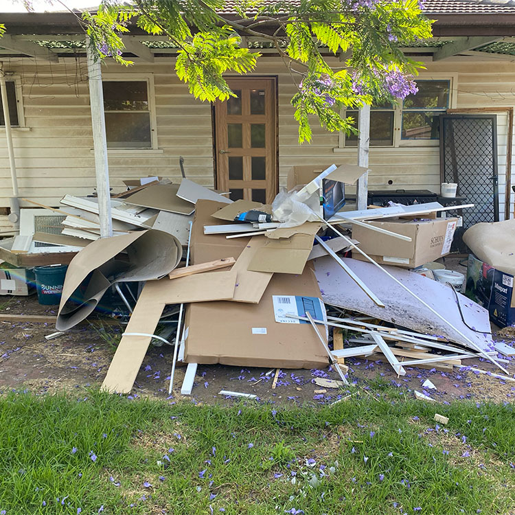 Decluttering Service by Bendigo Rubbish Removal
