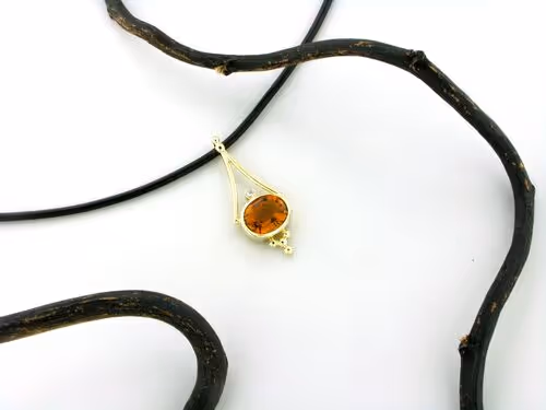 585/- Gelbgold Anhänger mit Madaira Citrin + Brillant á 0,03ct 